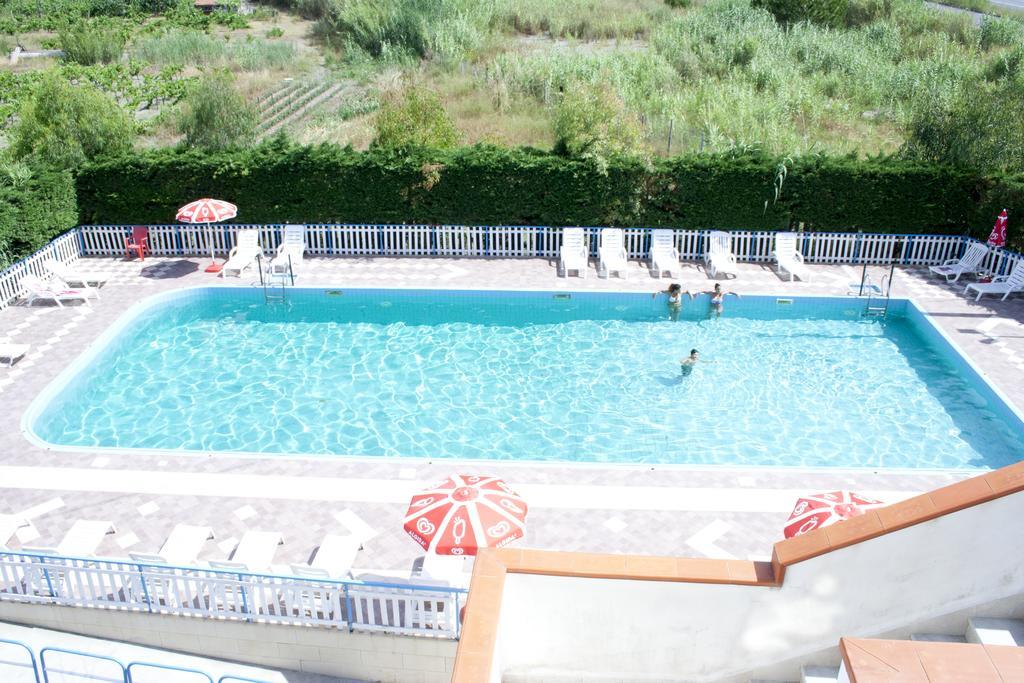 Hotel Felix Scalea Extérieur photo